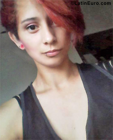 Date this exotic Venezuela girl Yenifer from Maraciabo VE1871