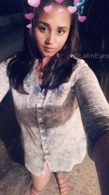 Date this delightful Dominican Republic girl Patricia from Puerto plata DO33252