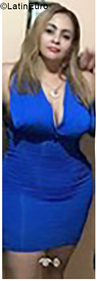 Date this pretty Dominican Republic girl Maria from Santo Domingo DO33261