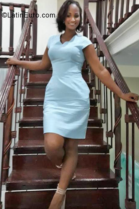Date this young Dominican Republic girl Carmel from Santiago DO33307