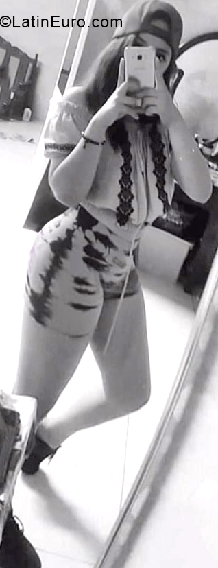 Date this funny Ecuador girl Ayqueal from Guayaquil EC289