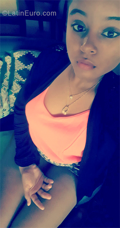 Date this gorgeous Dominican Republic girl Ruby from Santo Domingo DO33344