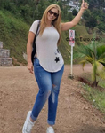 attractive Colombia girl Bette from Cali CO24519