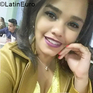 Date this cute Brazil girl Mah from Mogin Guacu BR10705