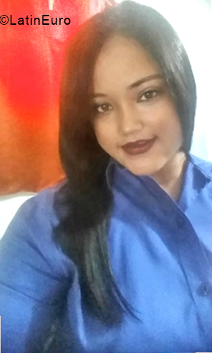 Date this beautiful Dominican Republic girl Ana from Santo Domingo DO33376