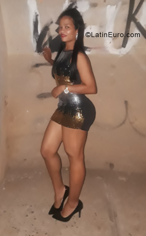 Date this gorgeous Dominican Republic girl Lucia from Puerto Plata DO33380