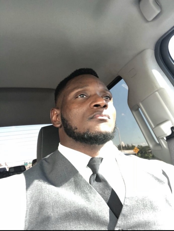 Date this young United States man JohnBonesElite from Miramar US19617