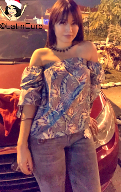 Date this hard body Honduras girl Yayline from Villanueva HN2574