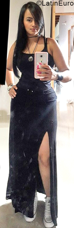 Date this delightful Colombia girl Ana maria from Medellin CO24577
