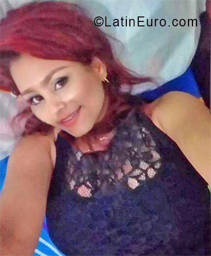Date this stunning Colombia girl Jennifer from Barranquilla CO24585
