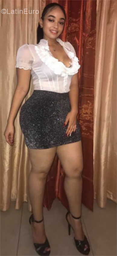 Date this cute Dominican Republic girl Patricia from Santo Domingo DO33608