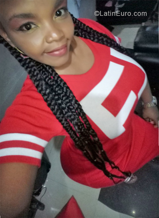 Date this tall Colombia girl Nubia mayesti from Jamundi CO24700