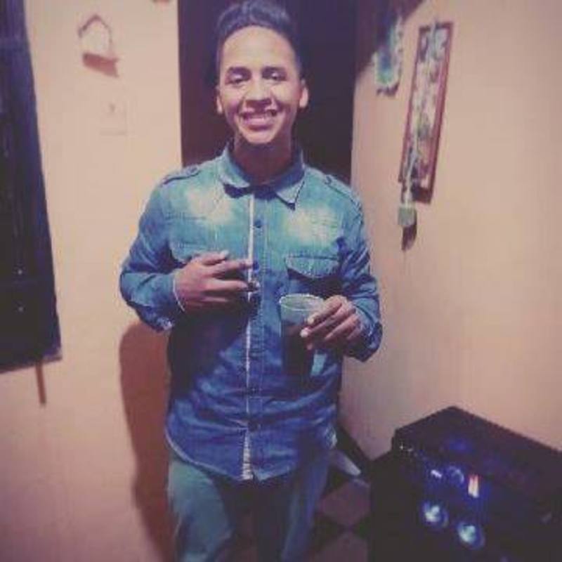 Date this athletic Venezuela man Pedro from Caracas VE2053