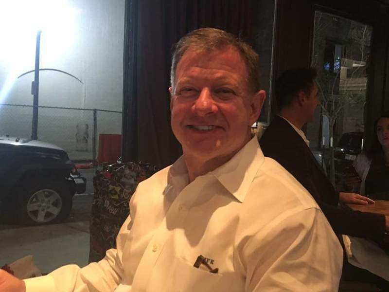 Date this athletic United States man John from New Orleans US19700