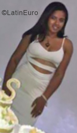 Date this sensual Dominican Republic girl Lisbeth from La Vega DO33712