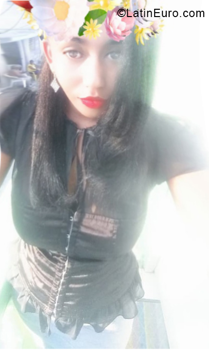 Date this georgeous Dominican Republic girl Sofia from Santo Domingo DO33726