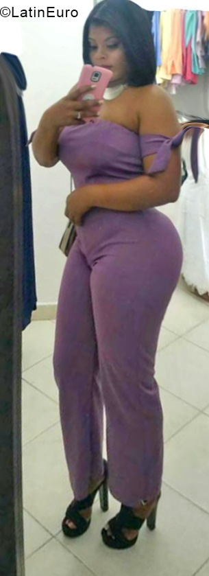 Date this athletic Dominican Republic girl Masiel from Santiago DO33782