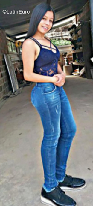 Date this pretty Colombia girl Tatiana ordoez from Cali CO24781
