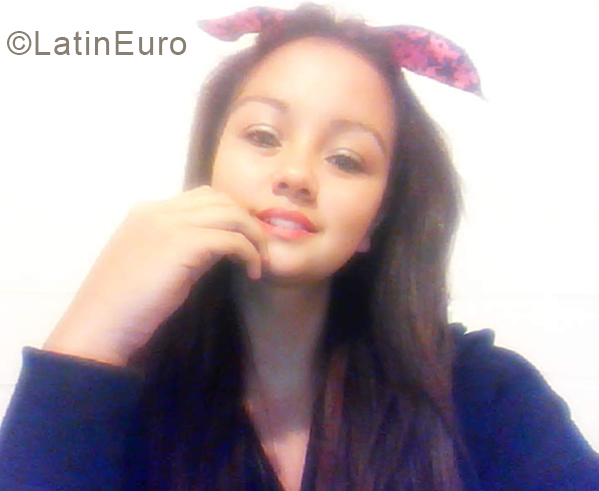 Date this happy Chile girl Berta from San Felipe CL127