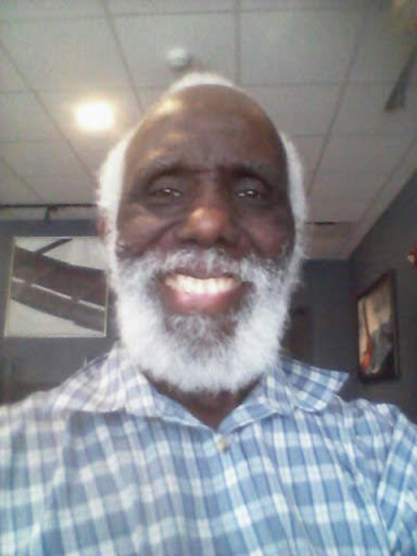 Date this cute United States man Alexandet from Hines US19764