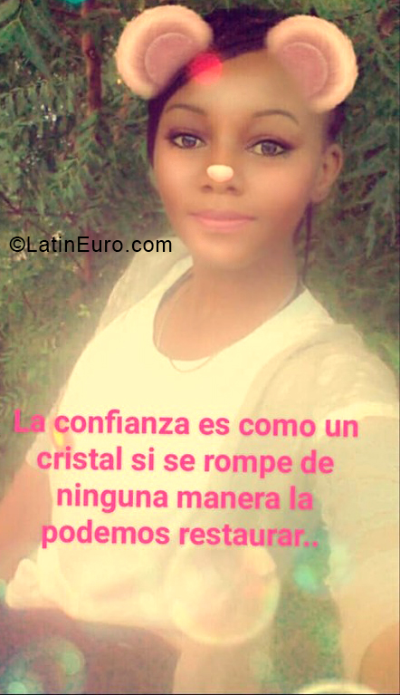 Date this sultry Dominican Republic girl Maria from Santiago DO33970