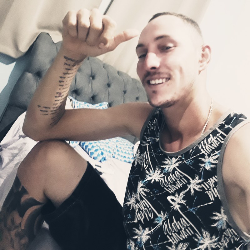 Date this hard body Brazil man Rodrigo from São José Do Rio Preto BR10764