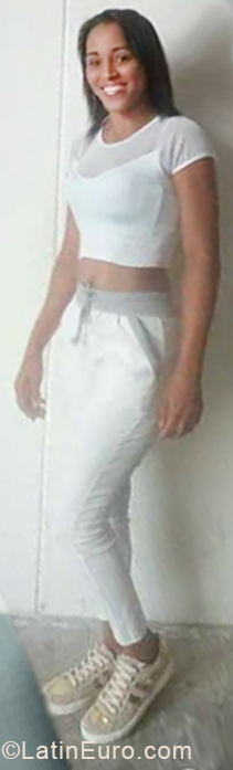 Date this cute Colombia girl Carolina from Bucaramanga CO24912