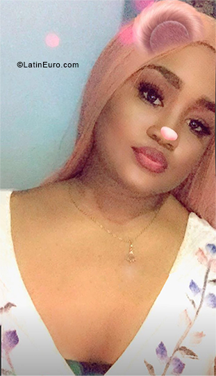 Date this charming Dominican Republic girl Yaritza from Santo Domingo DO34049