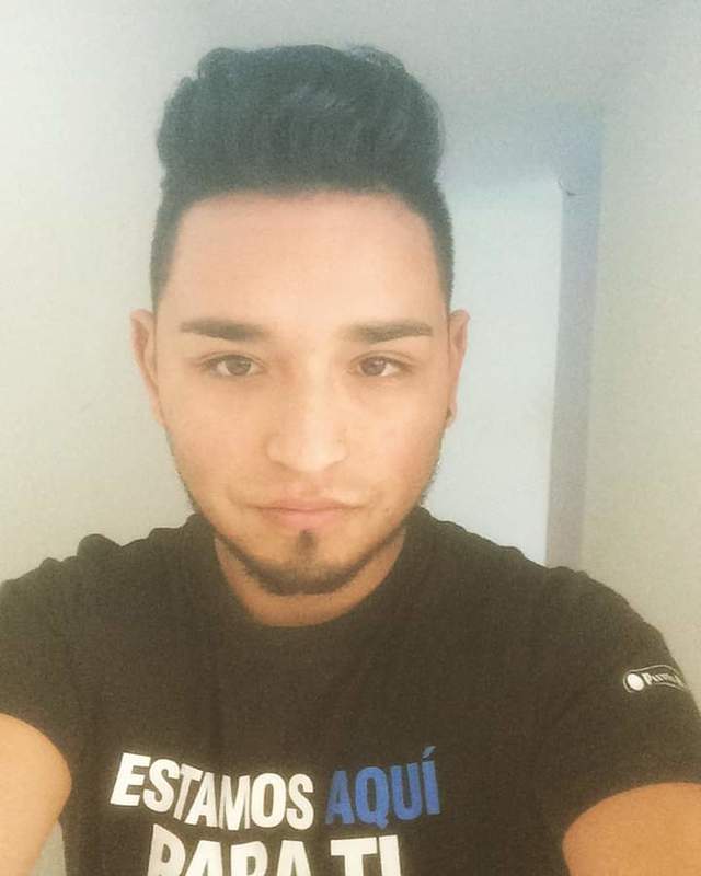Date this tall Colombia man Carlos from Zipaquira CO24983