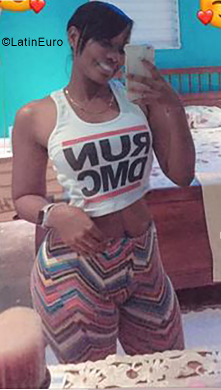 Date this exotic Dominican Republic girl Katherine from Santo Domingo DO34270