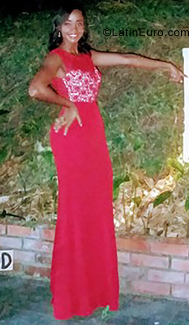 Date this good-looking Colombia girl Ligia from Medellin CO25119