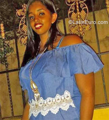 Date this young Dominican Republic girl Mariel from La Vega DO34401