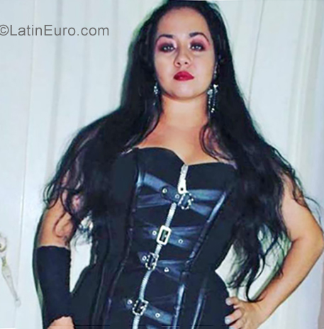 Date this beautiful Colombia girl Snowhite from Cali CO25215