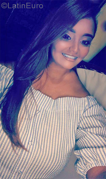 Date this lovely Dominican Republic girl Lissette from Santo Domingo DO34605