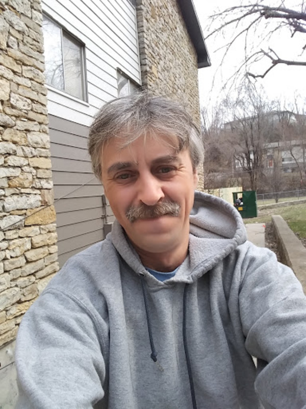 Date this happy United States man Desmond from Charlottesville US19980