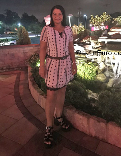 Date this exotic United States girl Paula from Philadelphia US19994