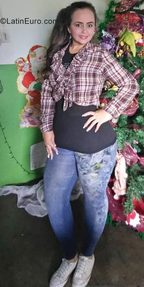 Date this lovely Venezuela girl Joany from San Cristobal VE2426