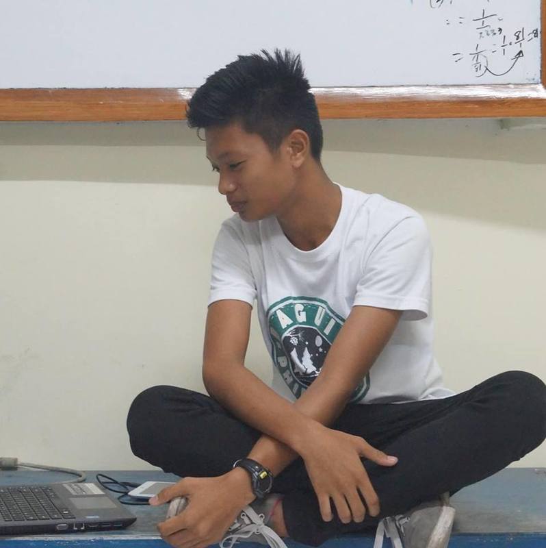 Date this tall Philippines man Kekent from Dumaguete PH1020