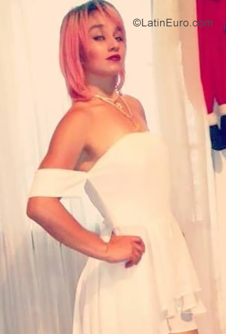 Date this pretty Colombia girl Yoembre from Medellin CO25522