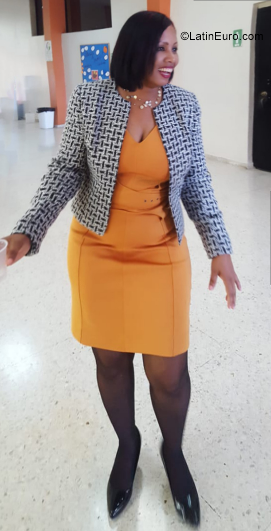 Date this beautiful Dominican Republic girl Yesica from San Pedro de Macoris DO35106