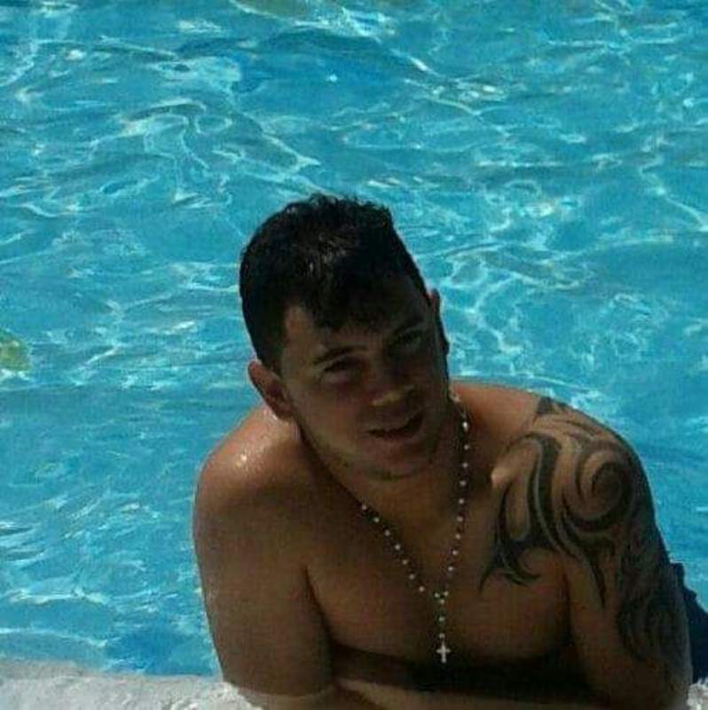 Date this voluptuous United States man Edwin from California US20061