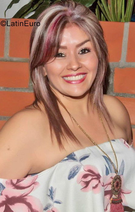 Date this gorgeous Colombia girl Gloria from Sabaneta CO25552
