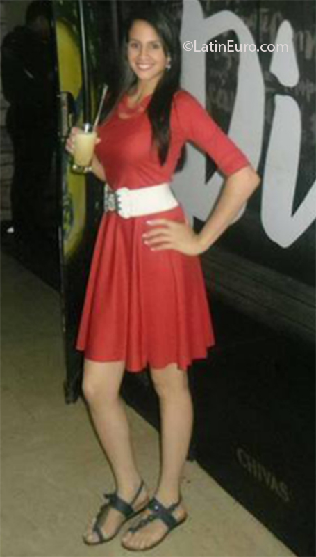 Date this stunning Venezuela girl Dagliaris from Caracas VE2485