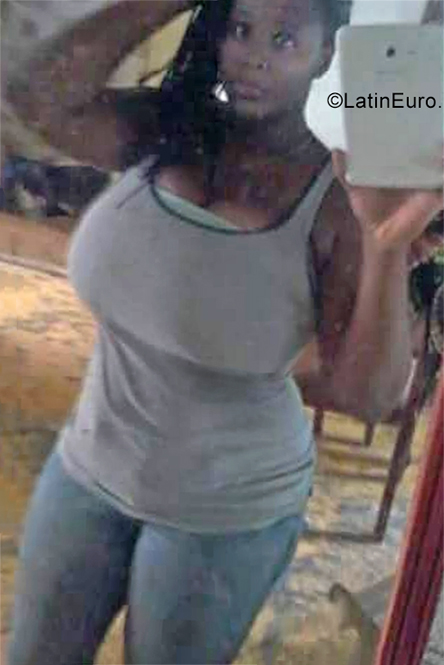 Date this stunning Dominican Republic girl Janeris from Nagua DO35231