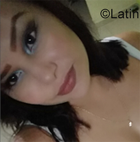 Date this voluptuous Venezuela girl Naryn from Valencia VE2562