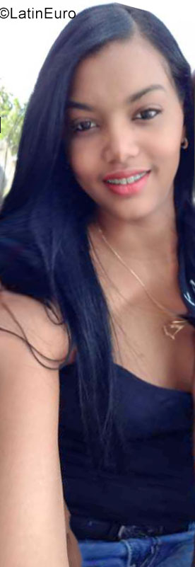 Date this cute Dominican Republic girl Maria from Santo Domingo DO35545