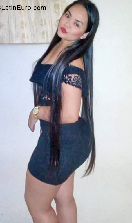 Date this charming Colombia girl Lina from Villavicencio CO25854