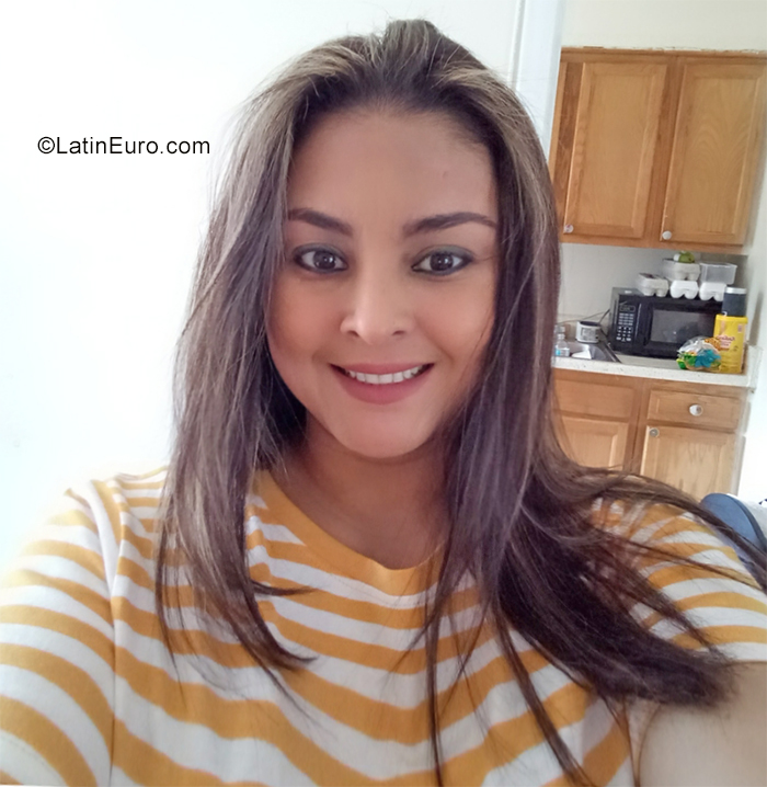 Date this stunning Honduras girl Jessica from El Progreso HN2687