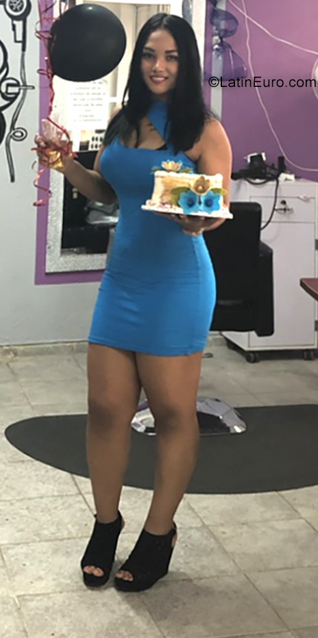 Date this fun Dominican Republic girl Yomarlin from Santiago DO36135