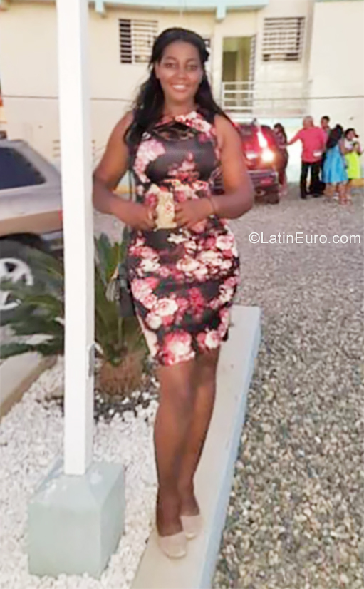 Date this gorgeous Dominican Republic girl Josefina from Mao Valverde DO37217